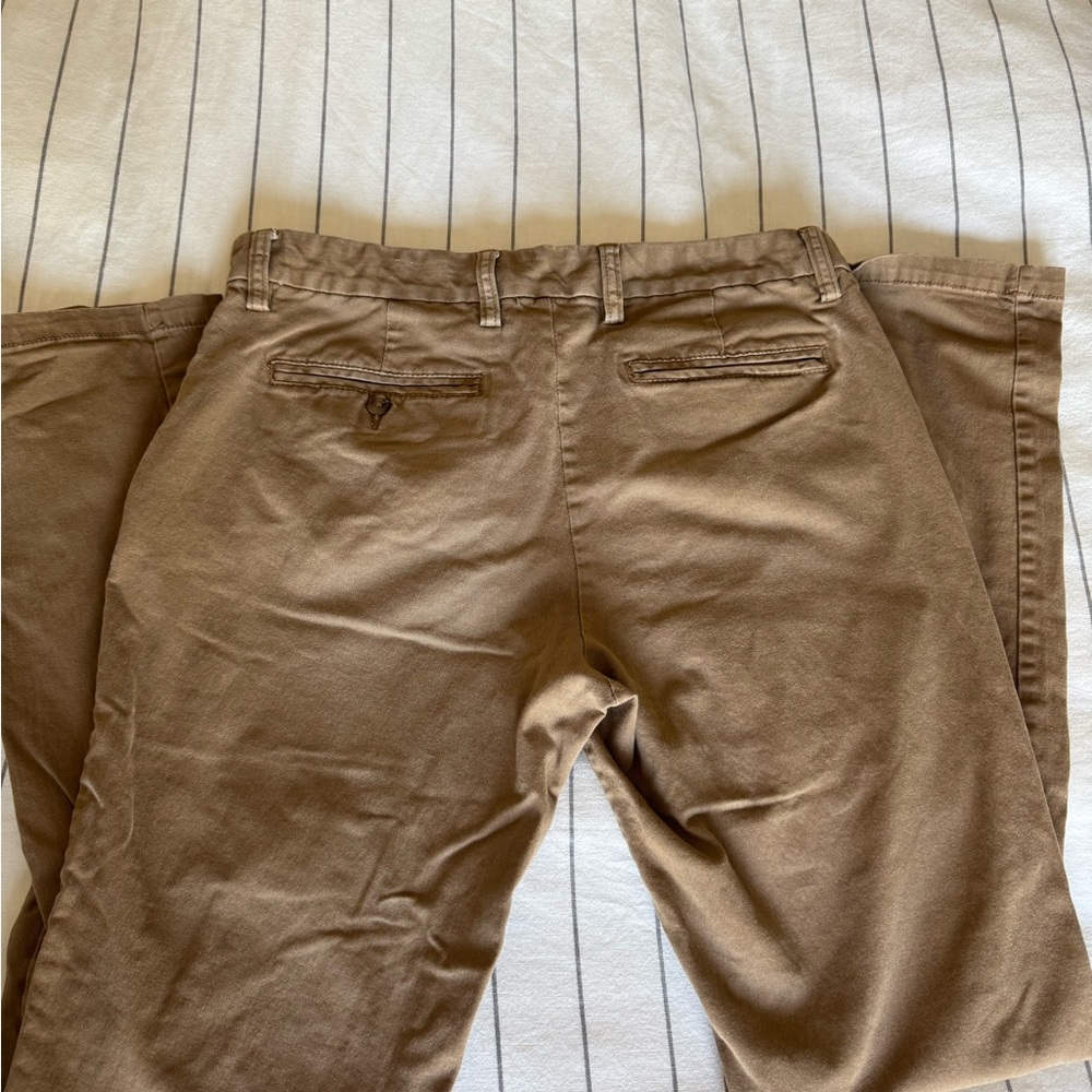 Old Navy Men’s Tan Chinos